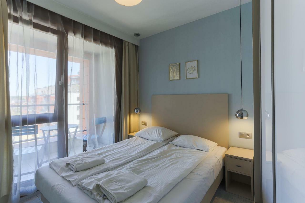 Unique Motlawa Riverbank Apartment Gdansk Exterior foto