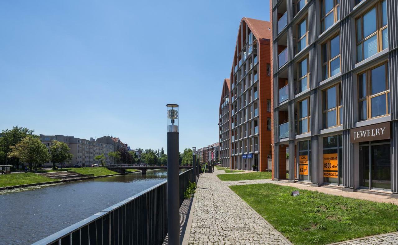 Unique Motlawa Riverbank Apartment Gdansk Exterior foto